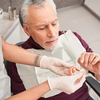 Who’s a Good Candidate for Dentures?